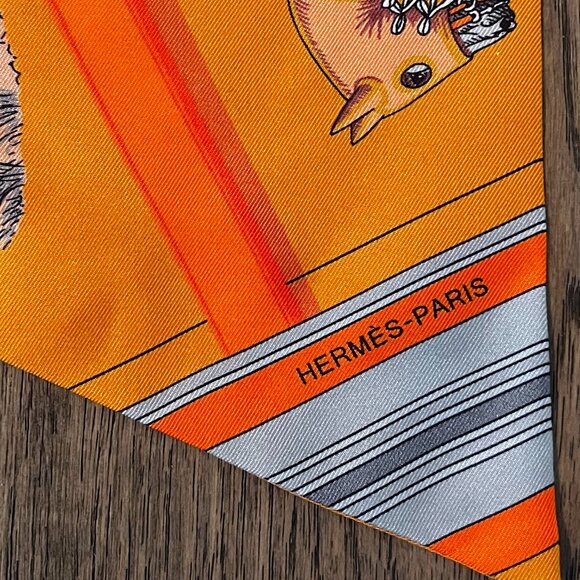 Hermes Long Silk Scarf with Western motif - Picture 2 of 3